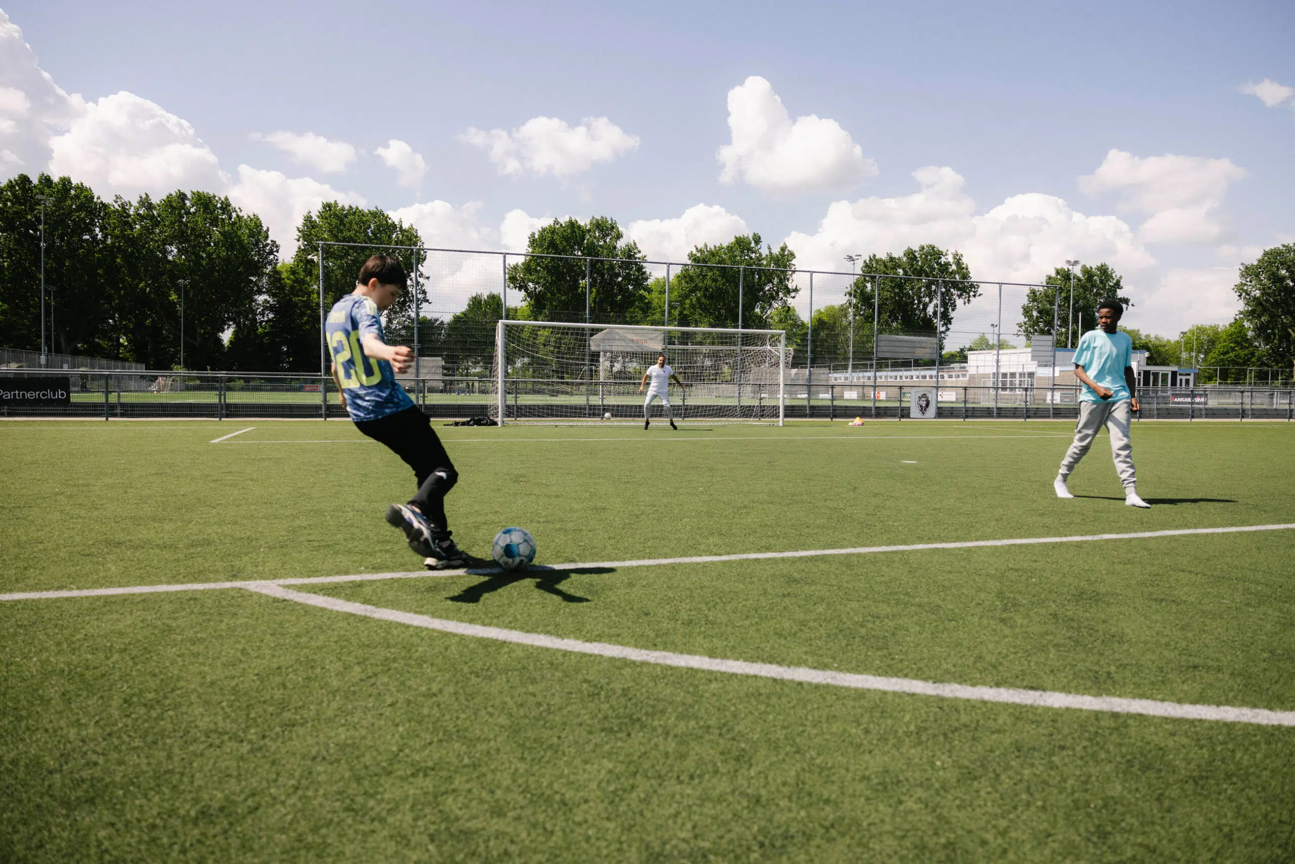 Afbeelding van UTA over de tekst